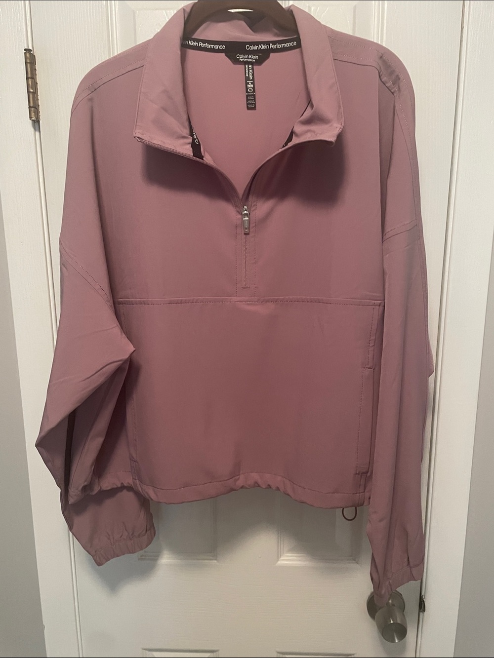 Women’s like new jacket to throw over your workout top for the gym